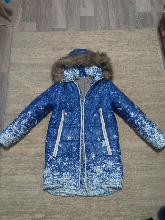 Продам зимняя куртка,шапка на 8-11 лет, 146-152 рост