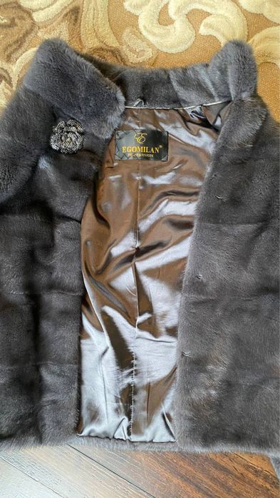 Продається норкова шуба