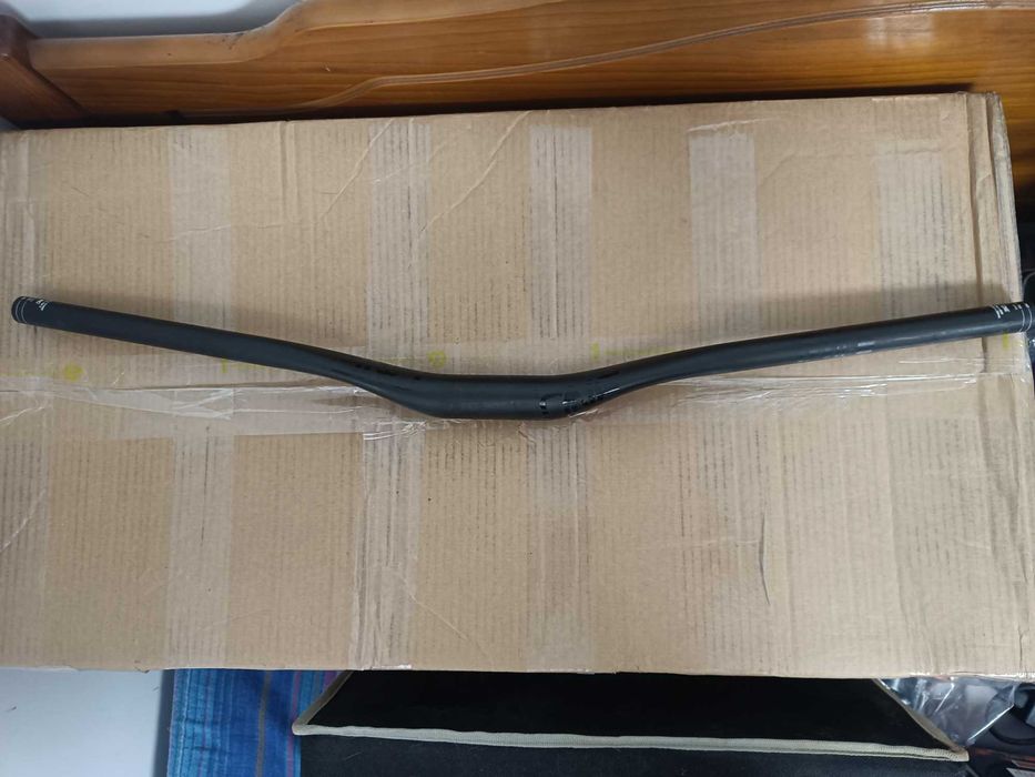 Guiador Carbono Oneup E-Bar