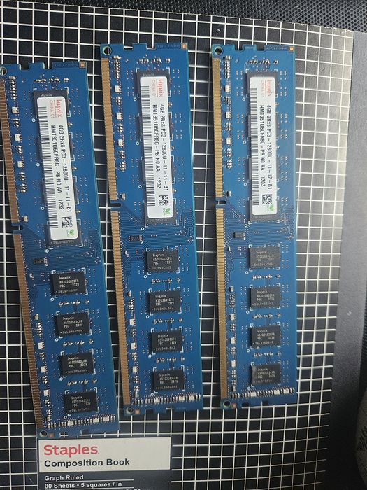 Оперативки hunix 3x4GB 2Rx8 PC3 12800U-11-11-B1  12gb