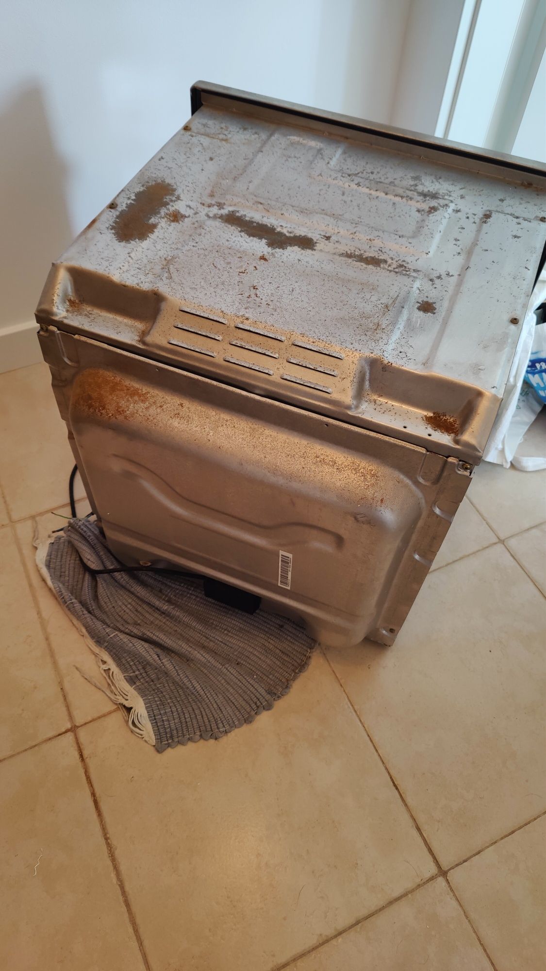 Forno elétrico Ariston de encastrar usado