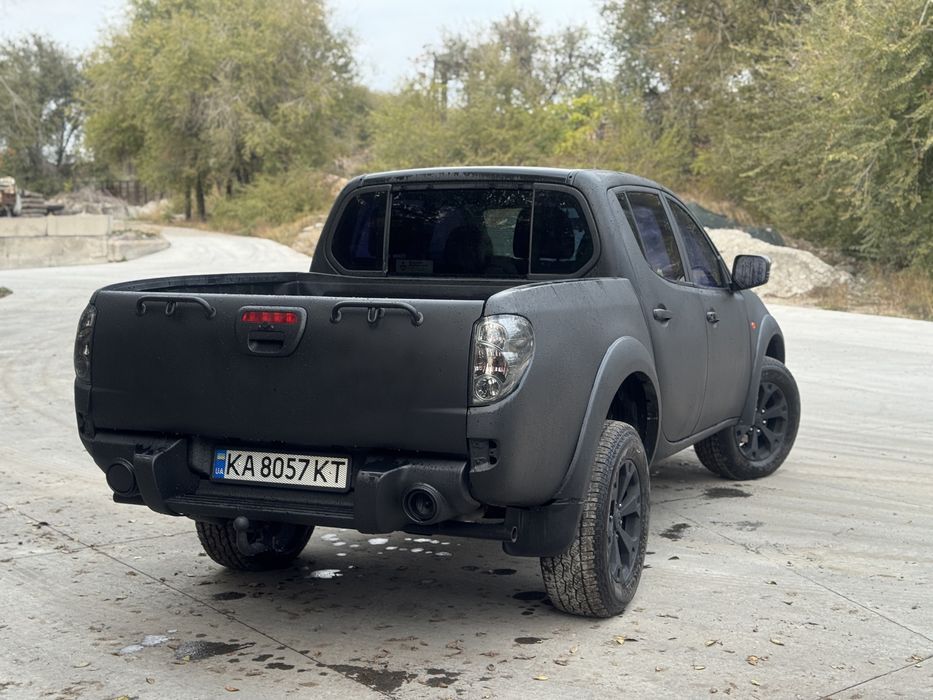 Mitsubishi L200 2-5 D1-D Sporteno розмитнена В Запоріжжі