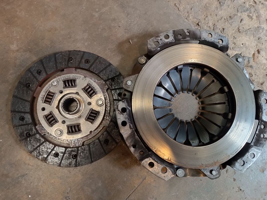 Продам комплек сцепления Ваз 2101 по 2107