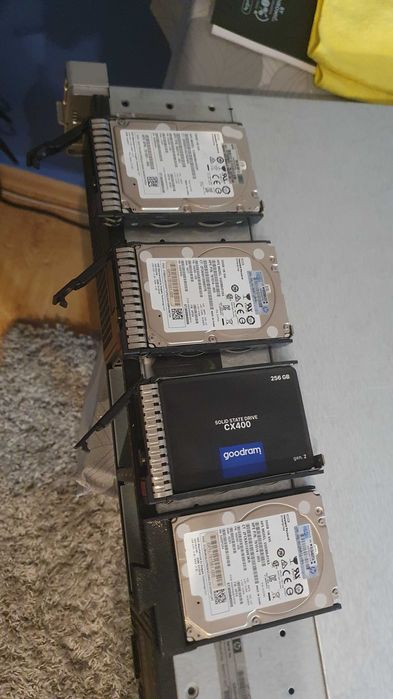 Serwer HP DL 380 p G8 | 3x 300GB SAS + SSD 256GB | 2x XEON E5-2637 V2