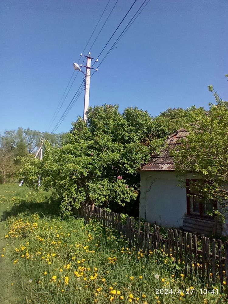 Продається земельна ділянка (можна під встановлення сонячних батарей)