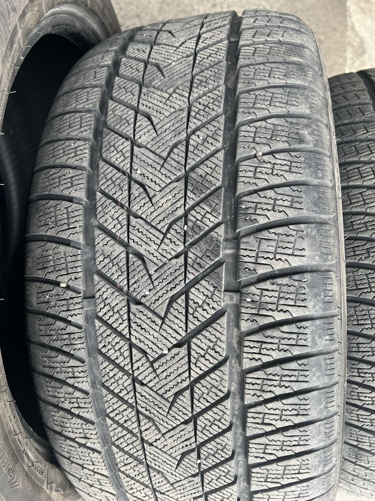 Шини різноширокі зима Roadmafch WinterXPro 999 315/35 R20 275/40 R20