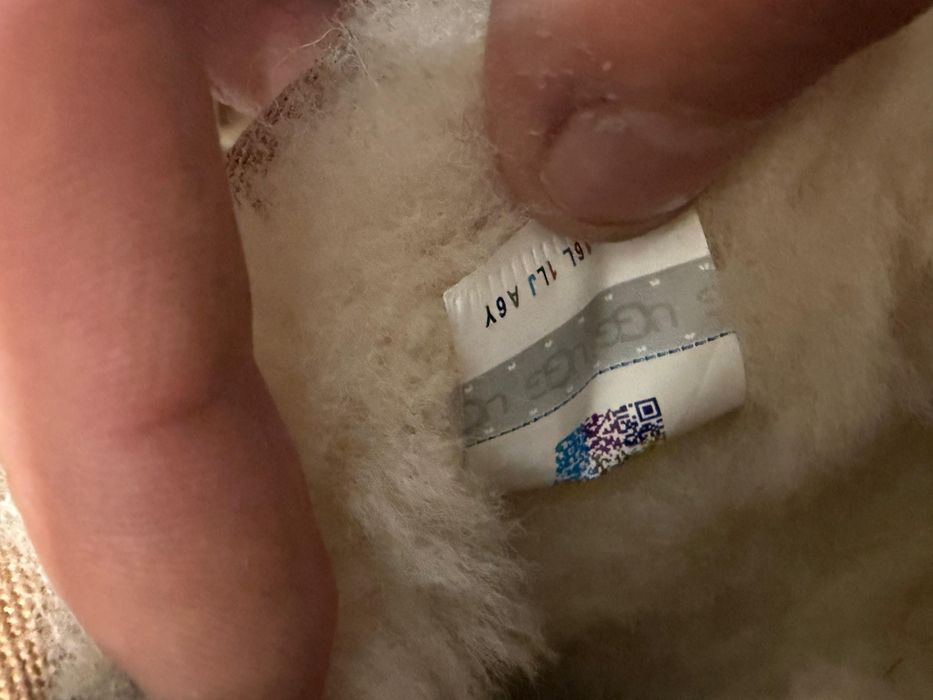 UGG Classic ultra mini platform