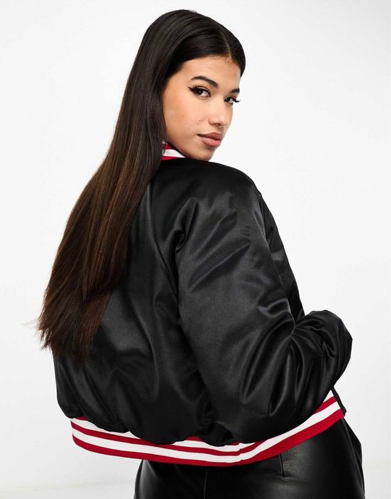 Жіночий куртка бомбер Jordan оригінал з нових колекцій.