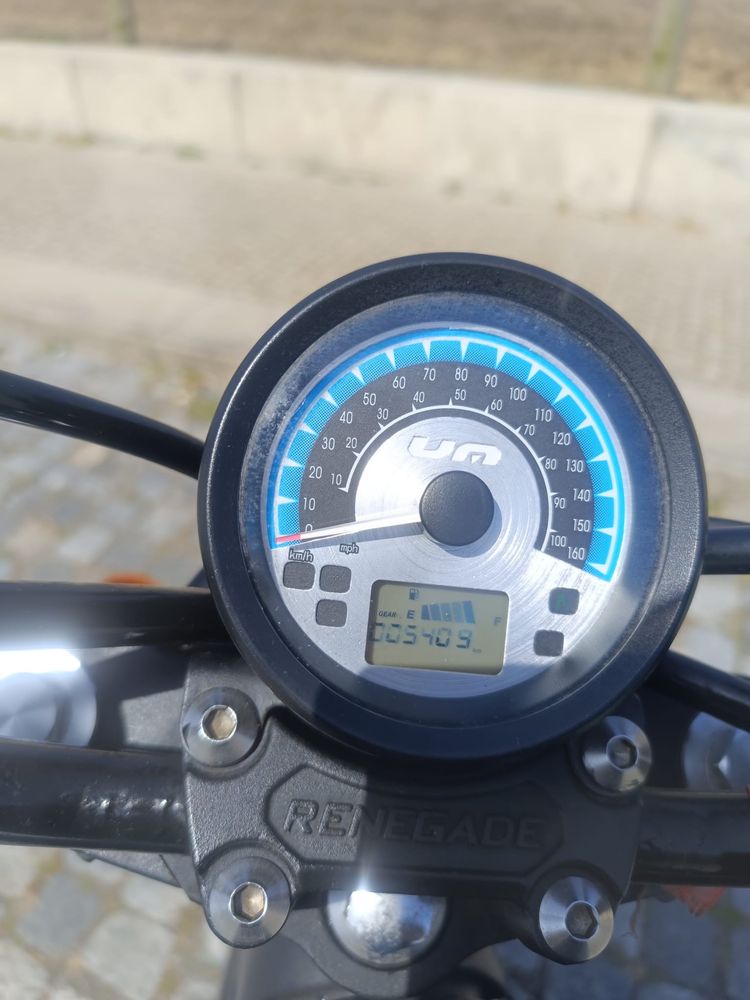 UM Renegade sport 125