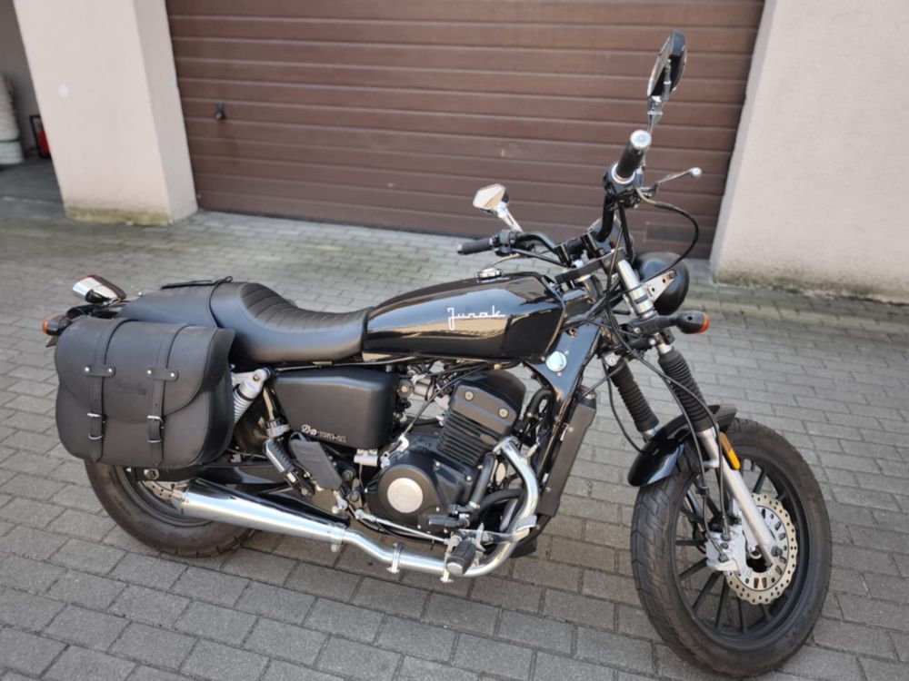 2020 Junak m 11 cafe