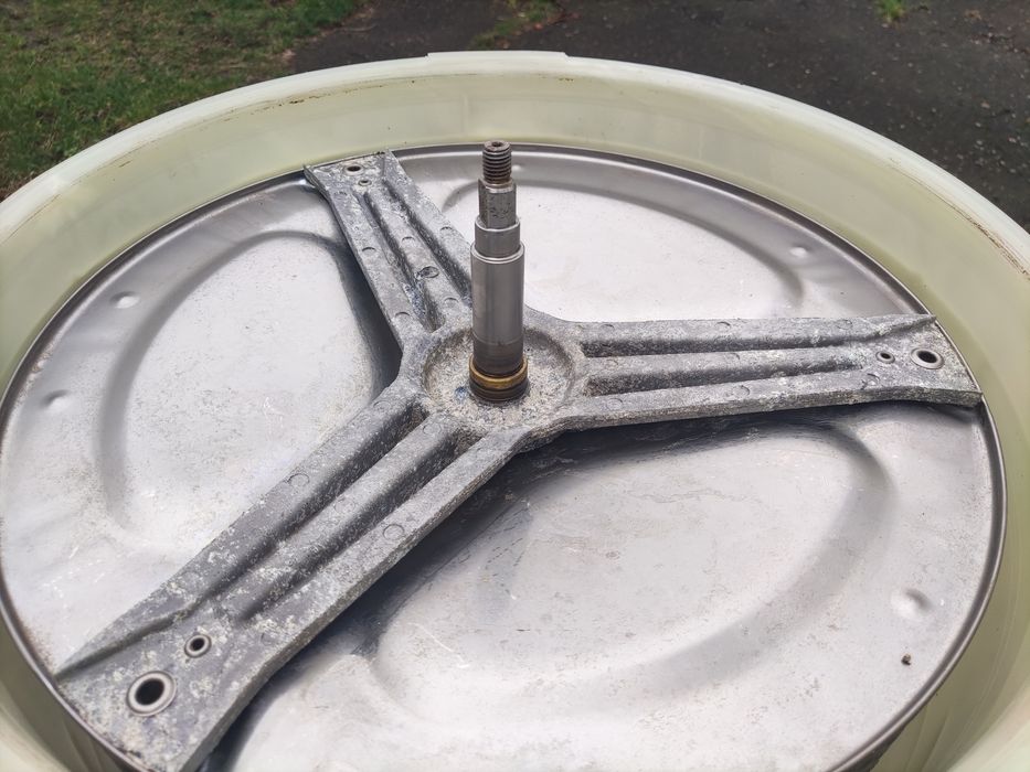 Бак, люк, мотор пральної машини Whirlpool FL 5105