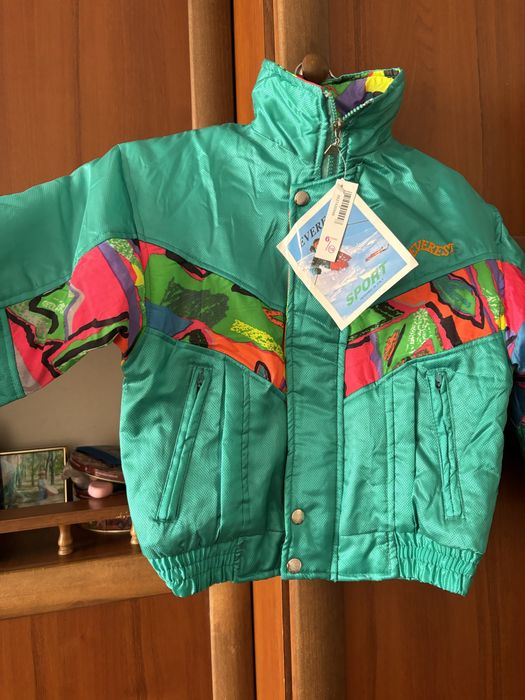 Нова куртка демісизонна