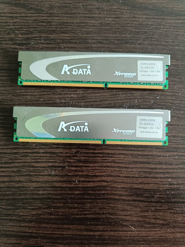 A-DATA XPG Xtreme Series 2x2GB 2000MHz PC3-16000 CL9 AX3U2000XB2G9-2X