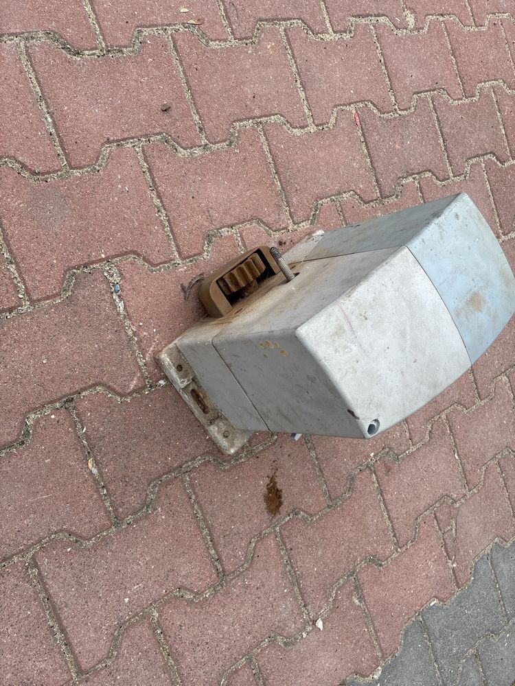Nice robus 600 siłownik do bramy przesuwnej Sprawny