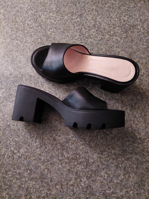 Кожаные шлёпанцы LOTTINI