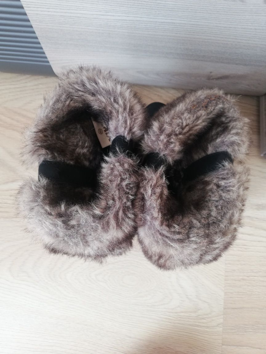 Buty kozaki czarne z futerkiem Jumex r. 39