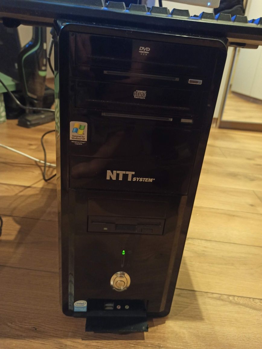 Zestaw komputerowy NTT