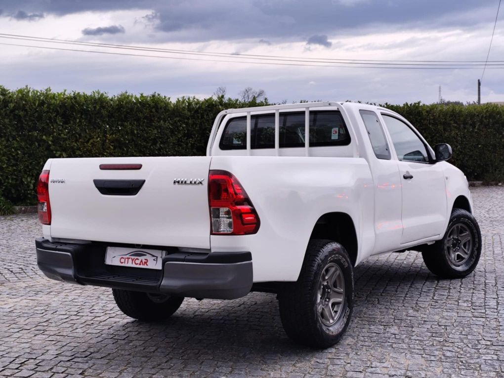 Toyota Hilux 2.5D4D 4x4 4 Lugares