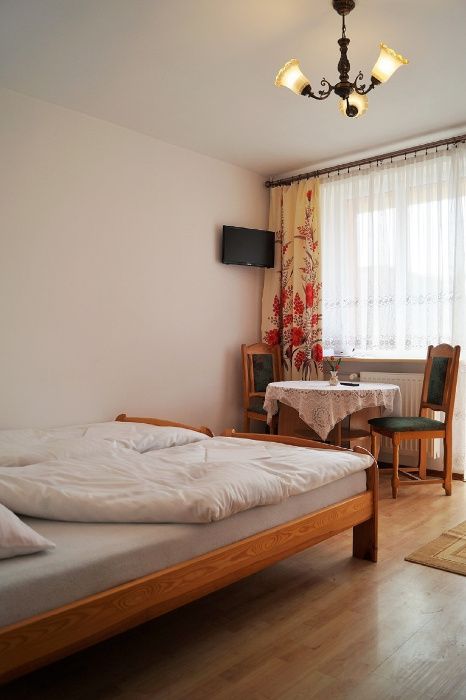Łeba ul. Emilii Plater 1 Pokoje Gościnne XAWIER.