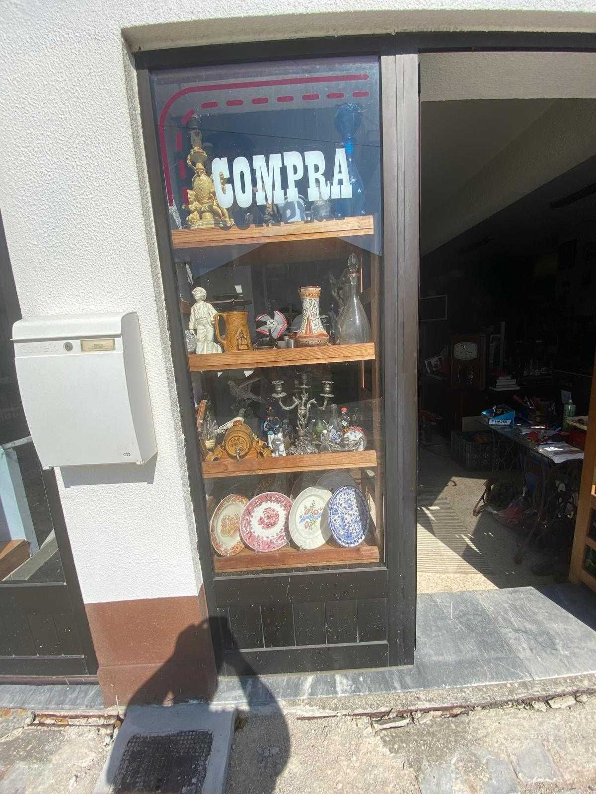 Recheio de velharias para venda