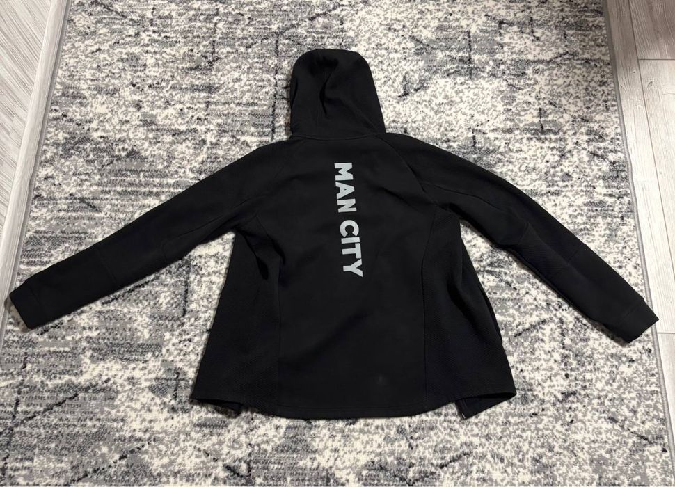 Зіпка puma mancity