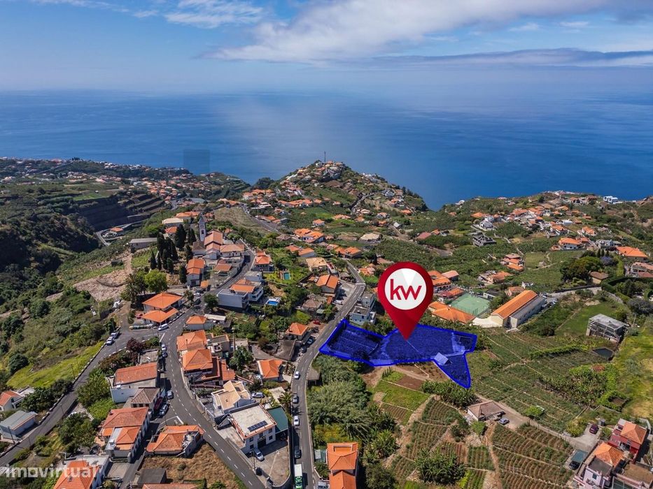 Terreno Rústico com Excelente Exposição Solar e Acessos – Canhas