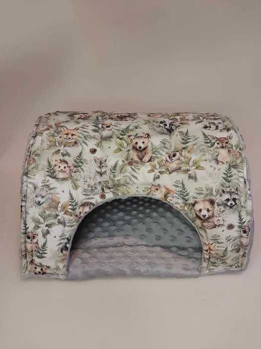 Domek, norka dla gryzonia leśne zwierzęta