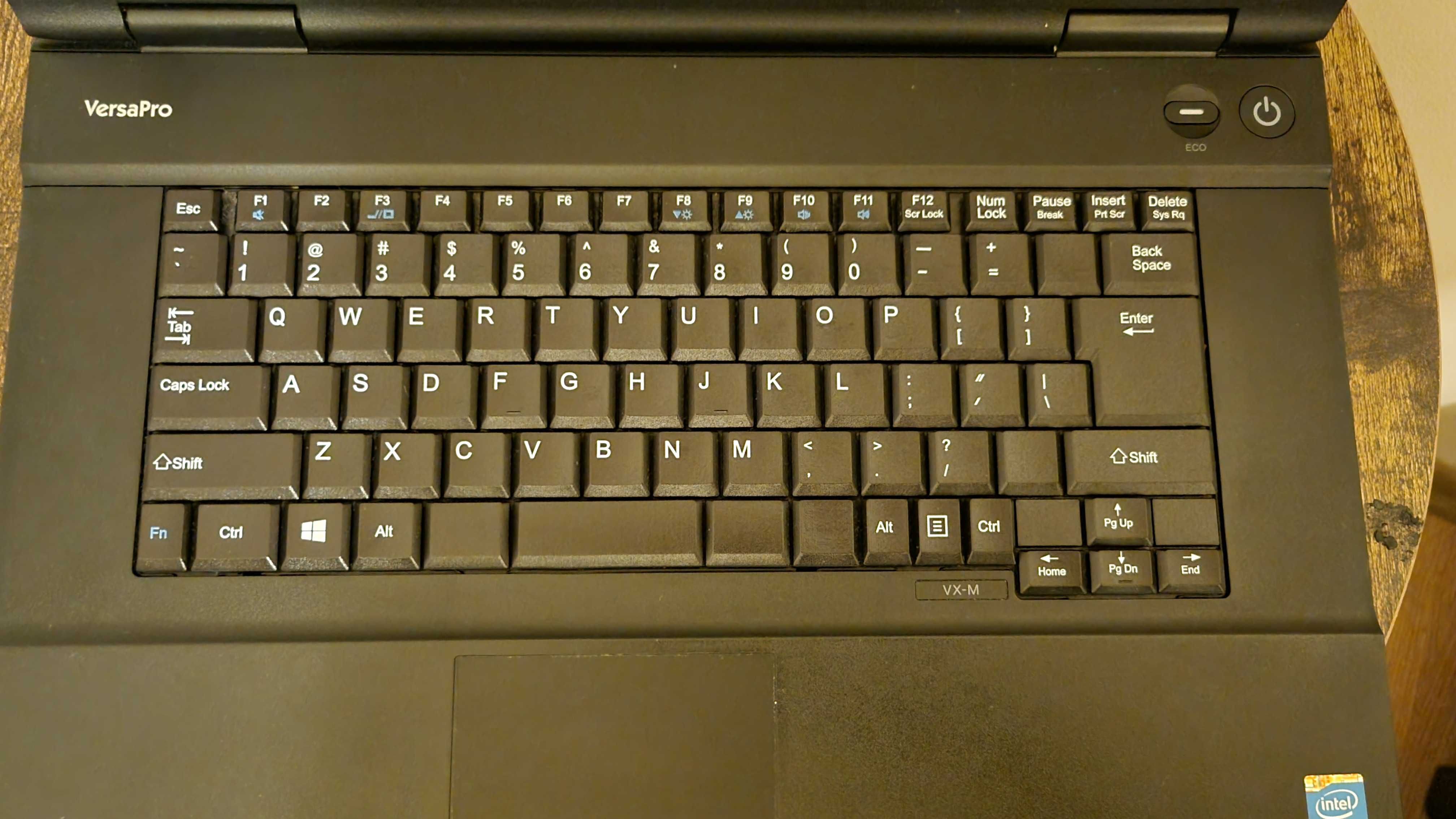 Laptop NEC  / i5 / 8GB RAM / 128-SSD / Niemiecka jakość!