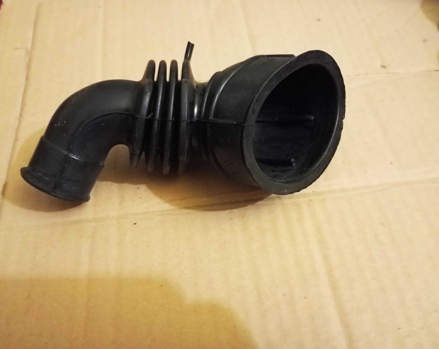 Патрубок (бак-насос)  Indesit C00109648 новый для стиральной машины