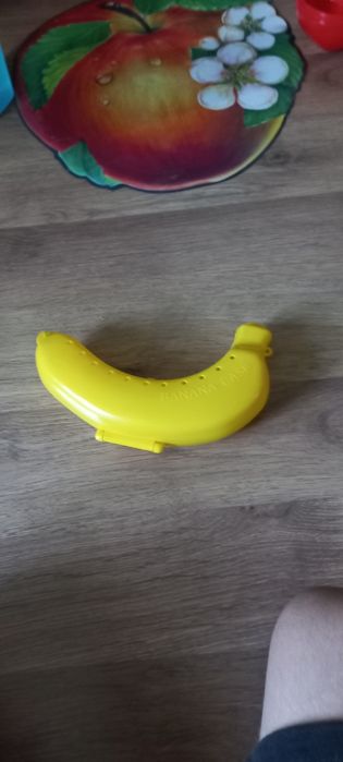 Podkładka i pojemniki na owoce oraz lunch