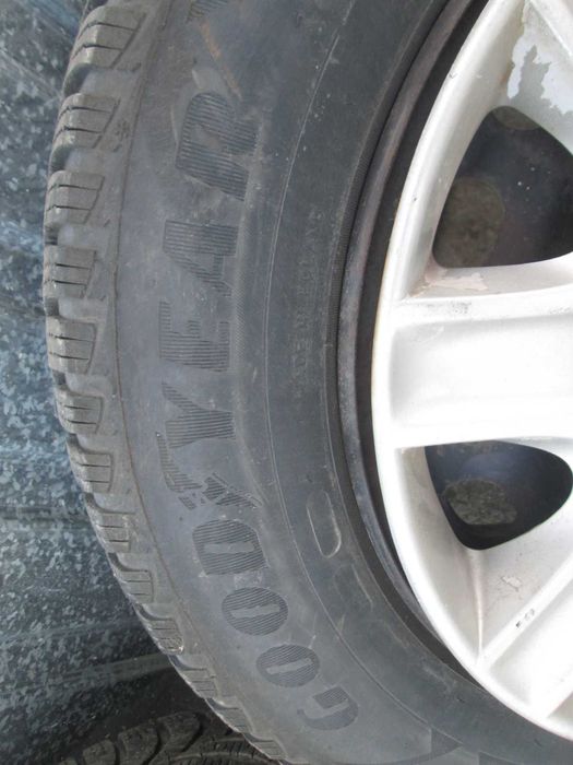 zimowki  15 peugeot citroen 4x108 sruby kolpaki