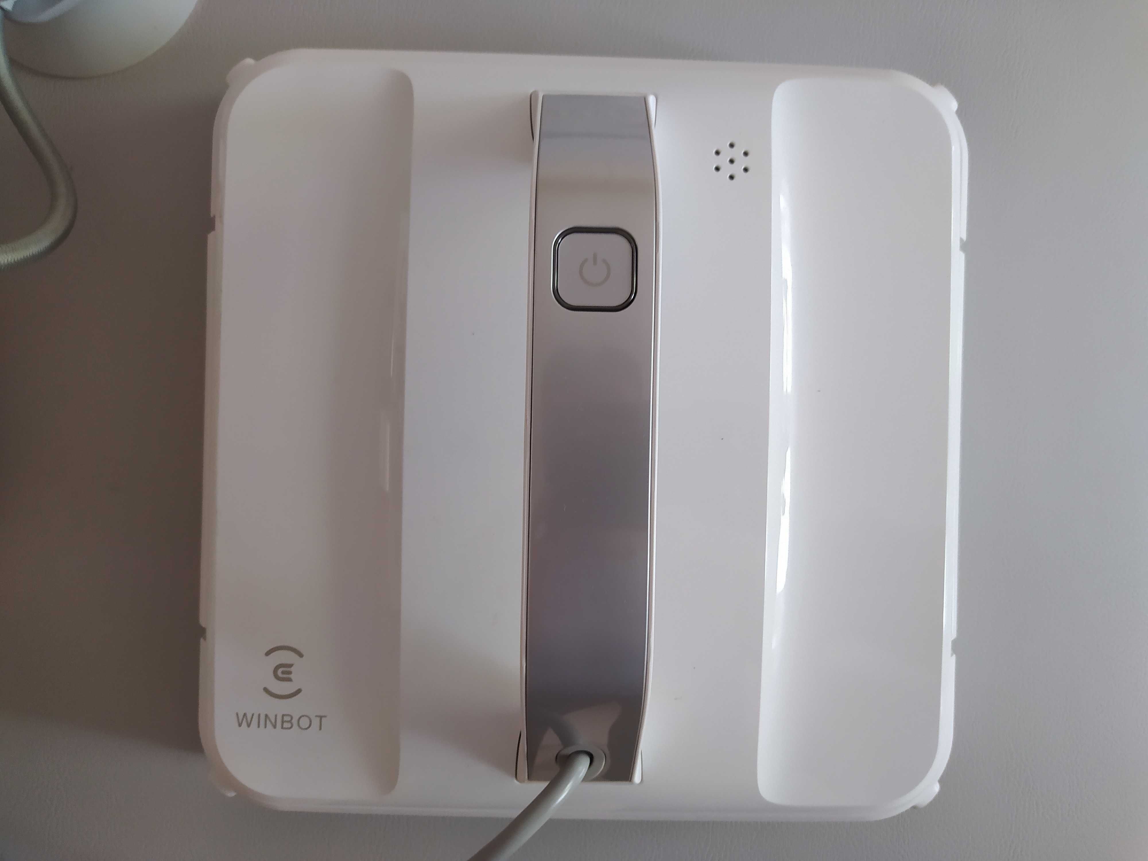 Robot do mycia okien Ecovacs Winbot 880