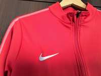 Czerwona bluza sportowa Nike rozmiar 147-158 cm