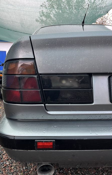 Фонарі Hella Black на Е34