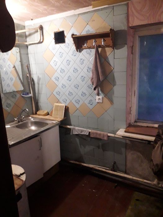 Продаж цегляного будинку