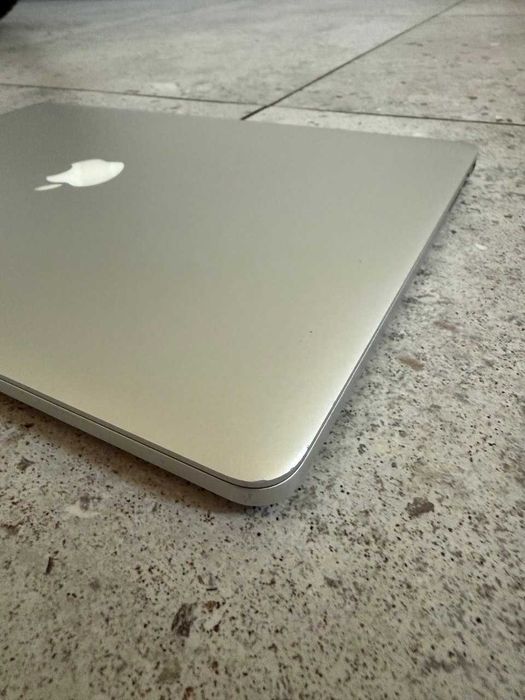 MacBook Pro 15" Retina (Mid 2015), i7 / 16 ГБ / SSD 256GB