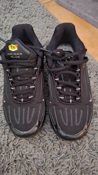 Tenis Nike air max plus 35