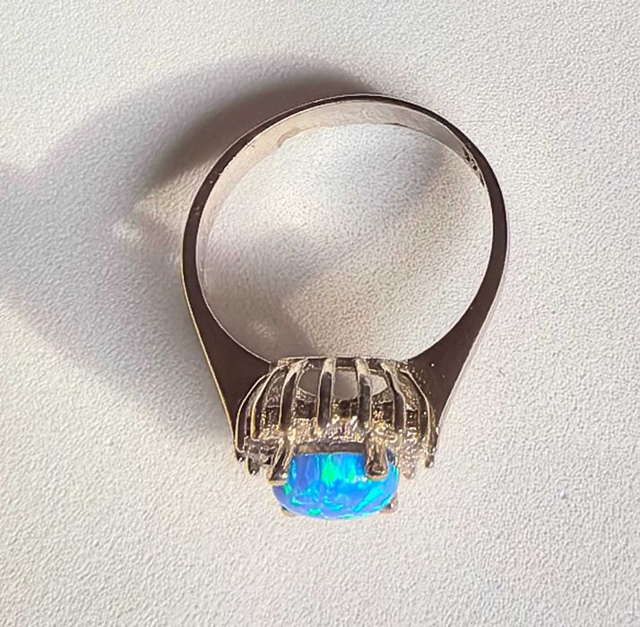 Srebrny pierścionek z OPALEM AUSTRALIJSKIM i cyrkoniami P925 rozm.17