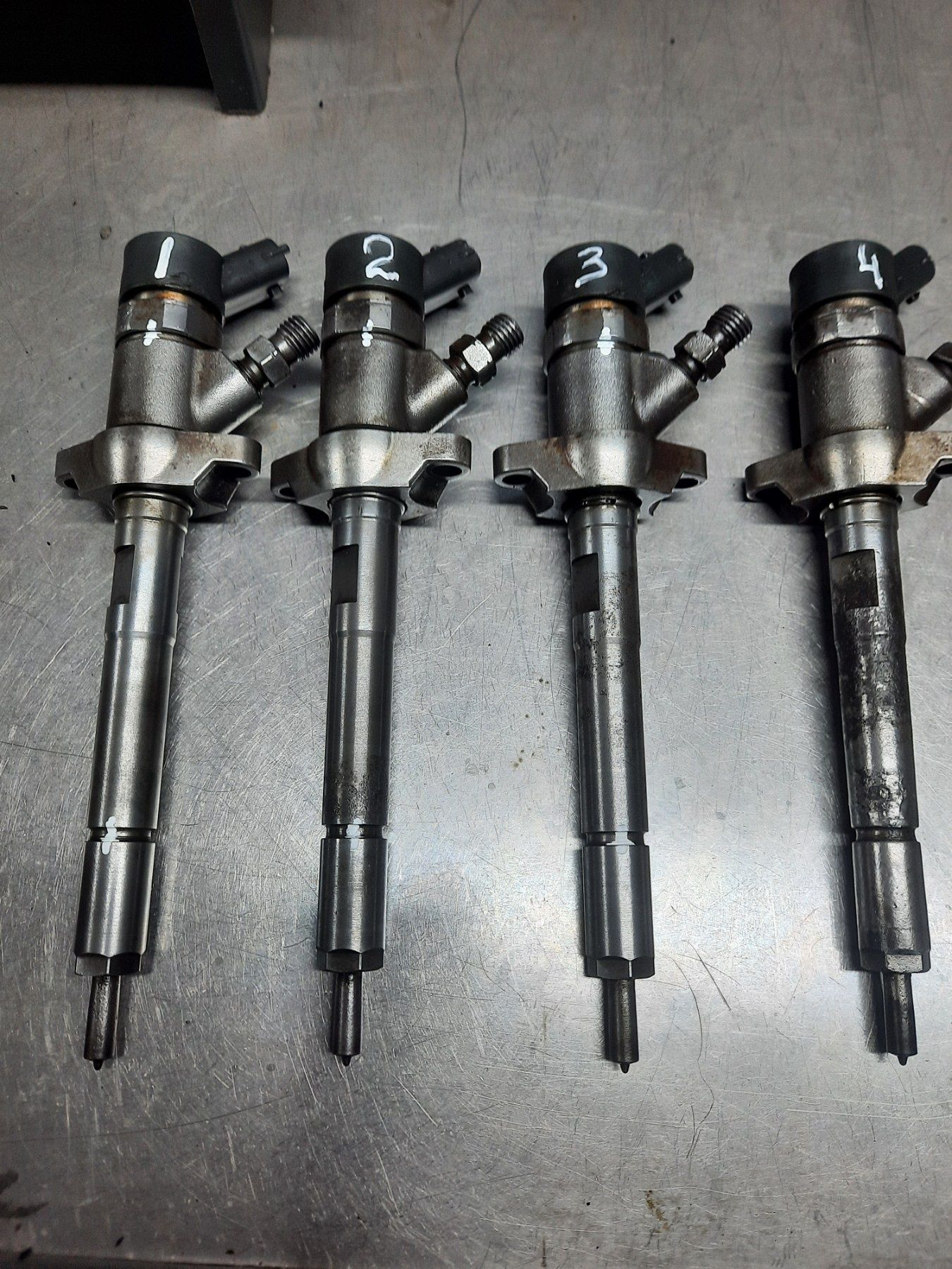 Форсунки 1.6 tdci/ HDi Bosch для Citroen Ford Mazda Peugeot