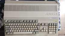 Amiga 500 zasilacz plus gry