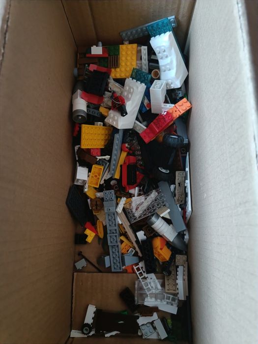 Klocków nie-lego na wagę, na kg lub na g