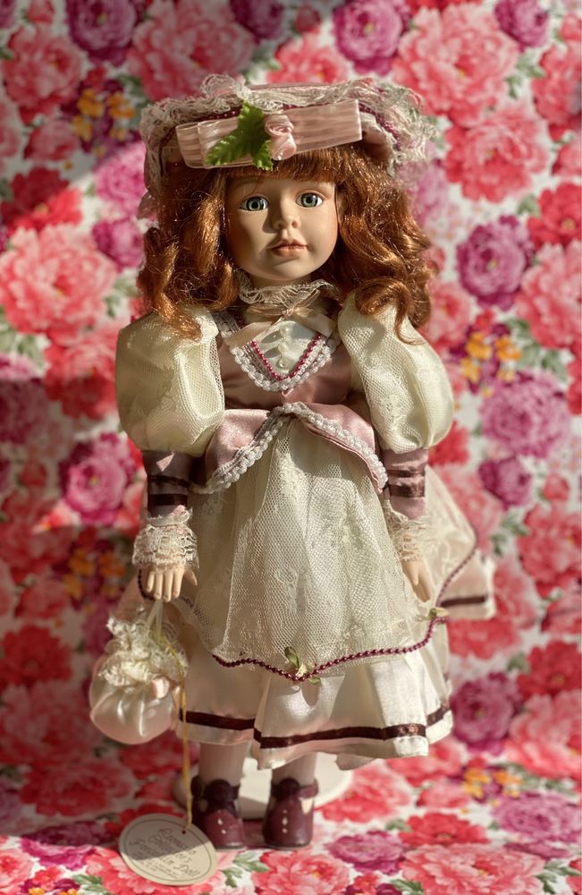 Фарфоровая кукла Leonardo