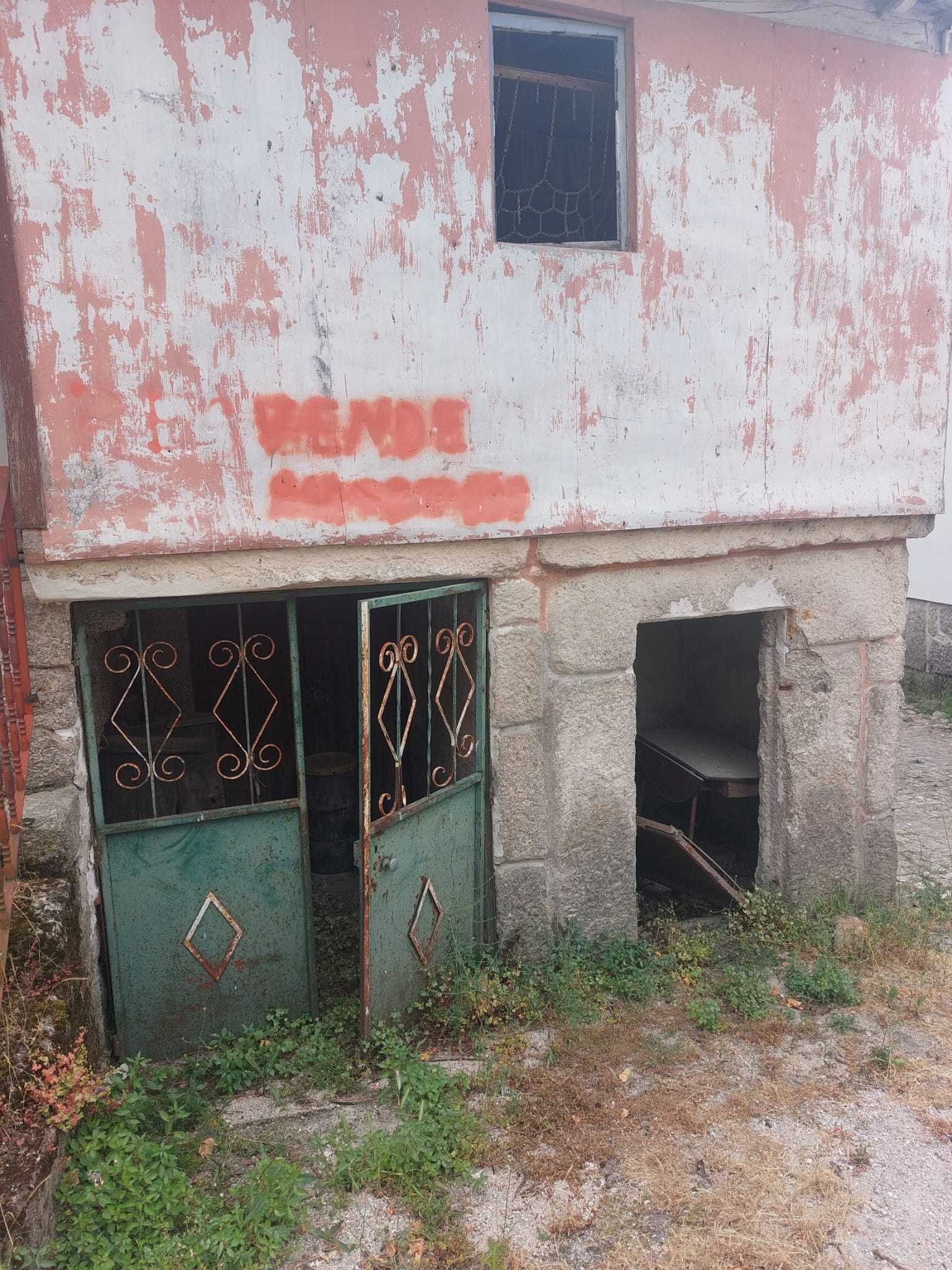 Moradia para reconstrução no Lamegal - Guarda