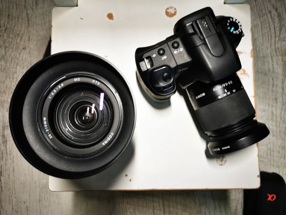 Sony a200 dwa obiektywy + lampa Sony i dodatki