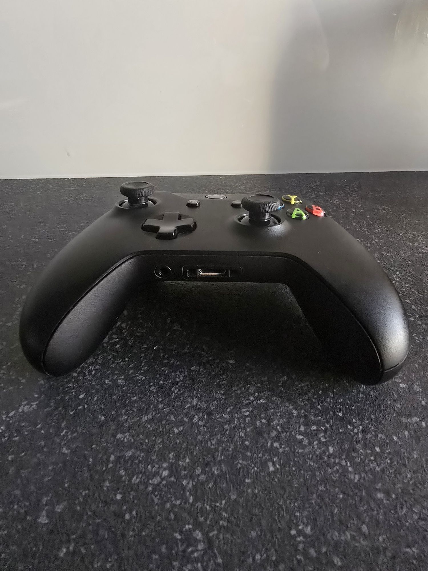 Pad, kontroler xbox model 1708