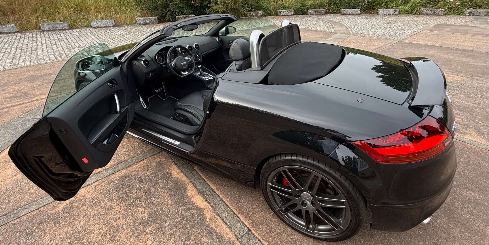 Audi TTS 8J Roadster