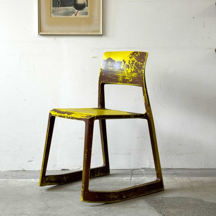 Krzesło Tip Ton, Vitra proj. E.Barber & J. Osgerby, Szwajcaria