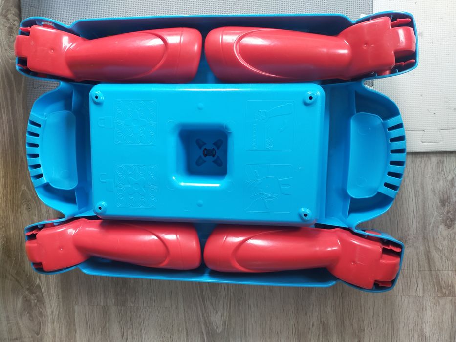 Mega bloks duży stolik z klockami