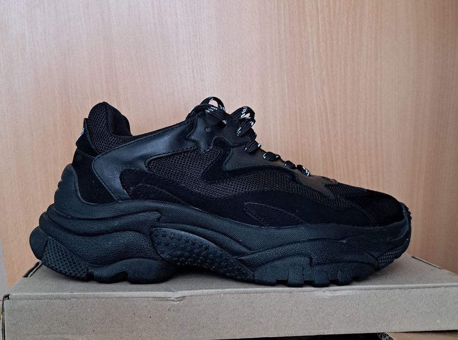 Кросівки жіночі р39 ASH