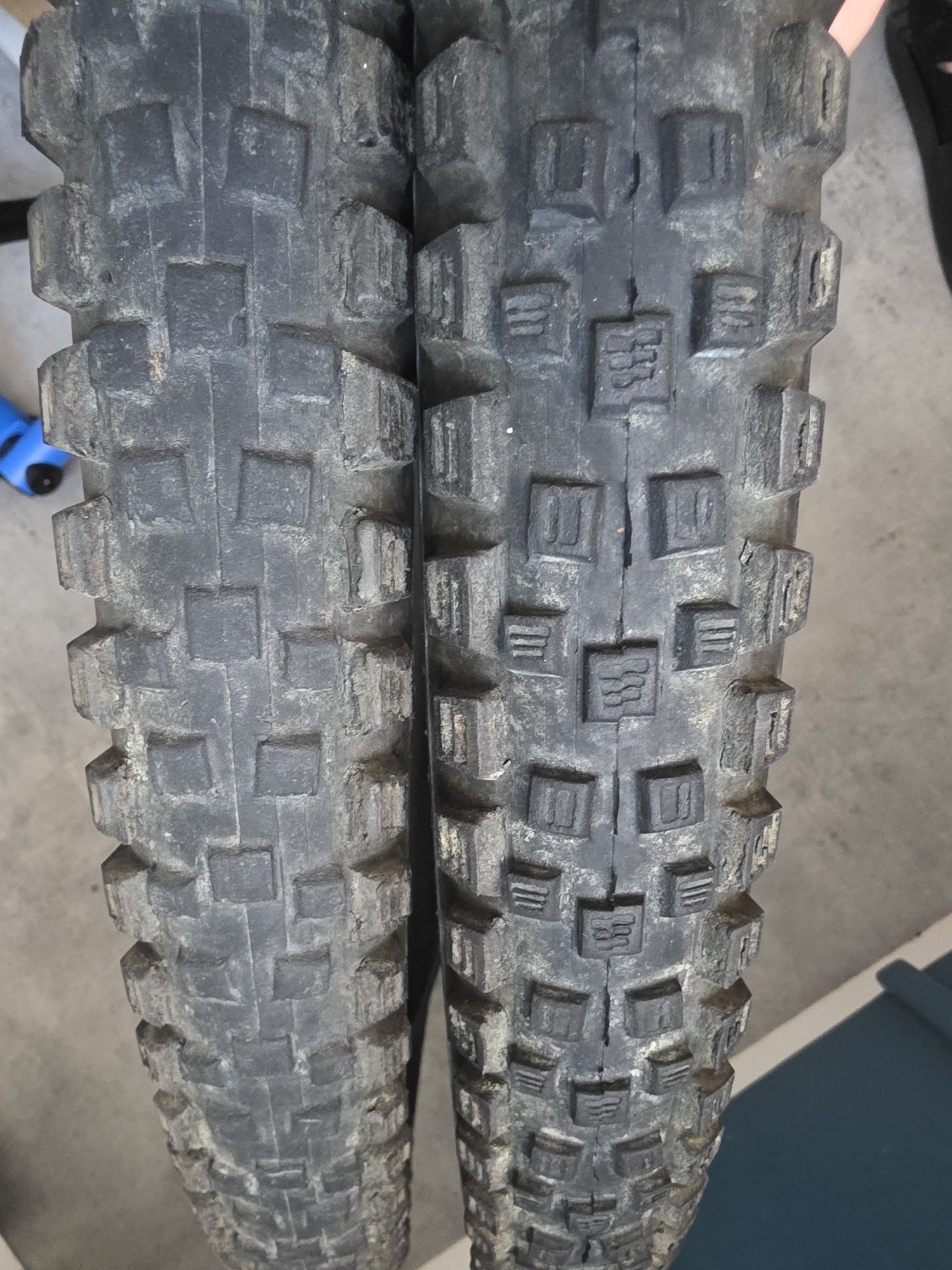 Komplet opon zwijanych 29x2.35 vittoria martello enduro opony 29